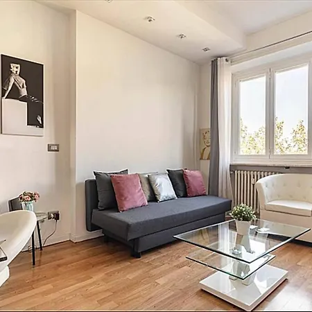 Life - Wi-fi & Smart Tv * מילאנו